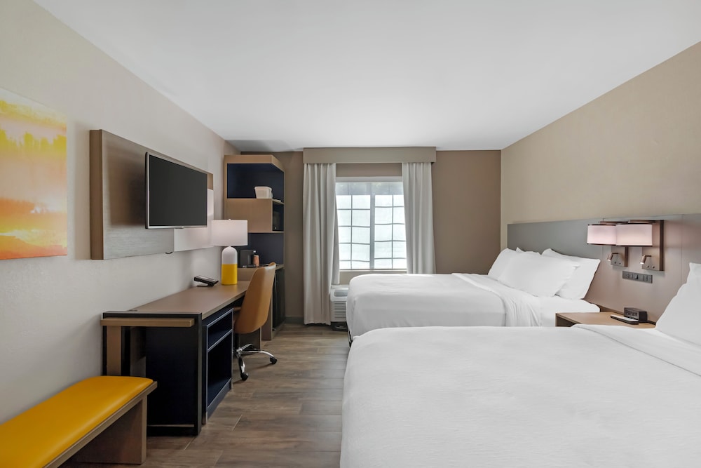 Room, 2 Queen Beds, Non Smoking - Photo 4