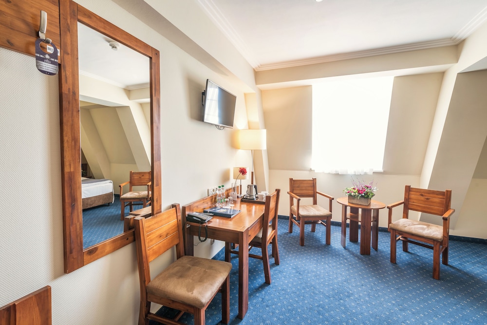 Twin Room - Photo 4