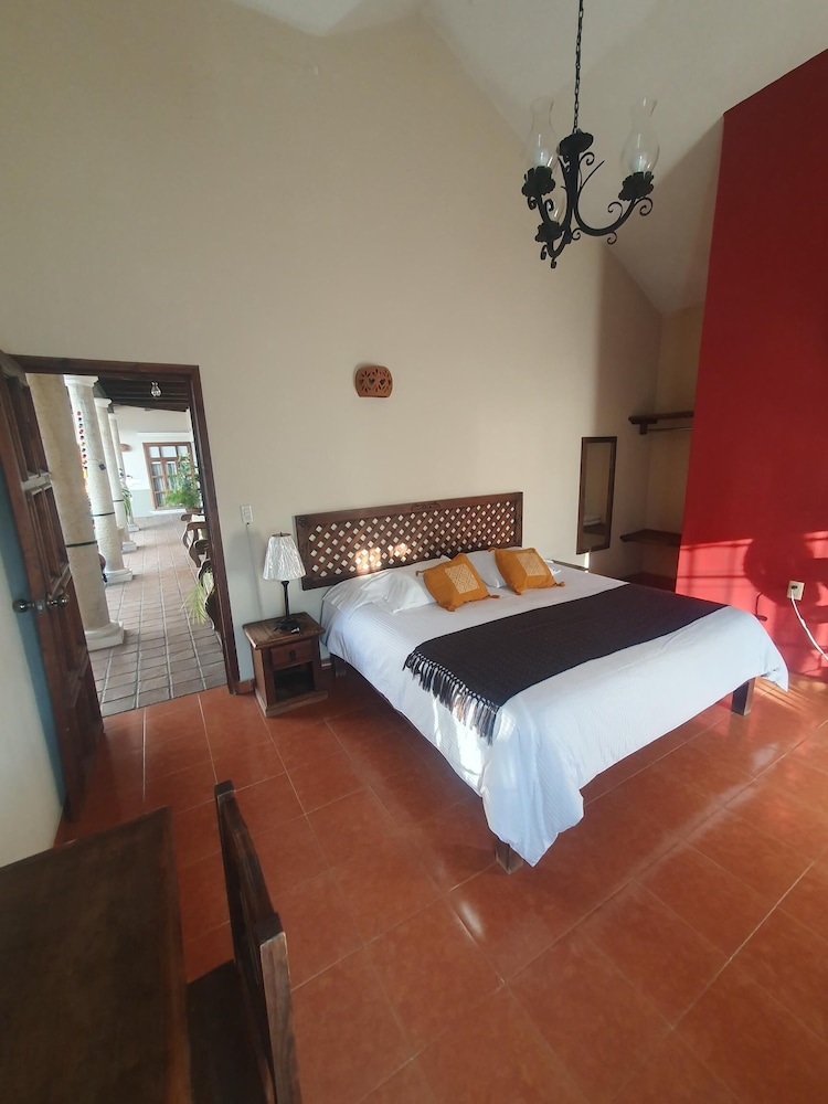 Deluxe Room, 1 King Bed