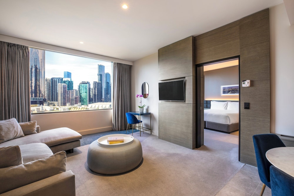 Suite, 1 Bedroom, River View - Photo 1