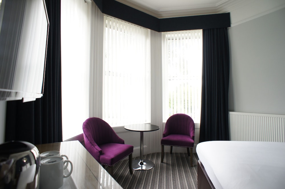 Superior Double Room, Ensuite - Photo 3