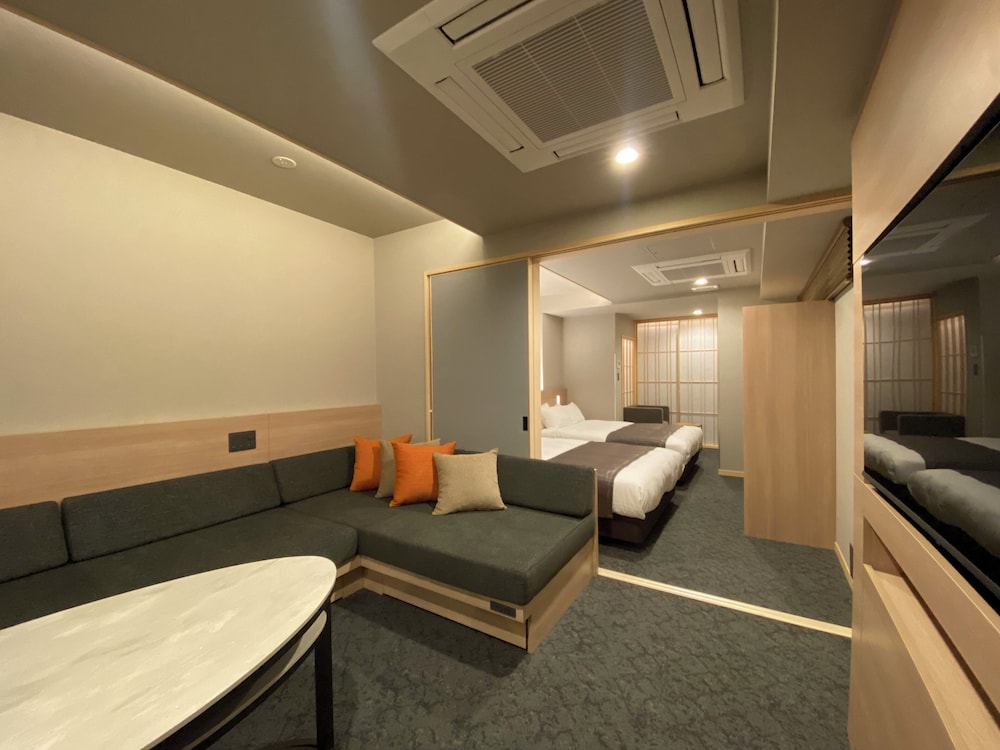 Suite, Non Smoking, City View