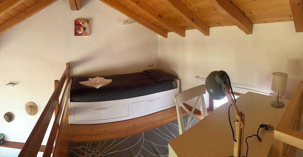 Comfort Cottage, 2 Bedrooms, Garden View, Annex Building (Il Granaio) photo 2