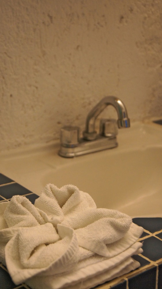 Triple Room (With Air Conditioning) photo 2
