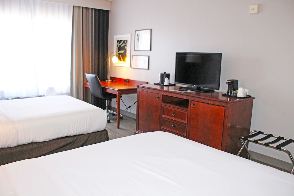 Comfort Double or Twin Room, 2 Queen Beds photo 2