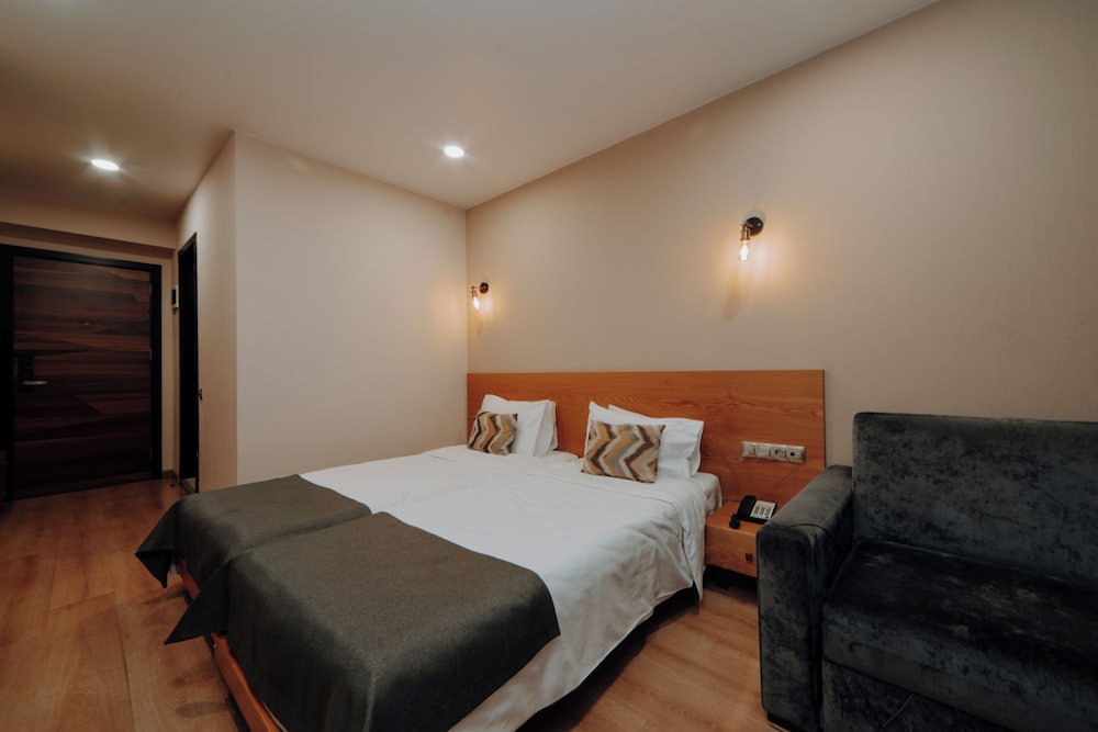 Standard Double or Twin Room Without Balcony - Photo 2