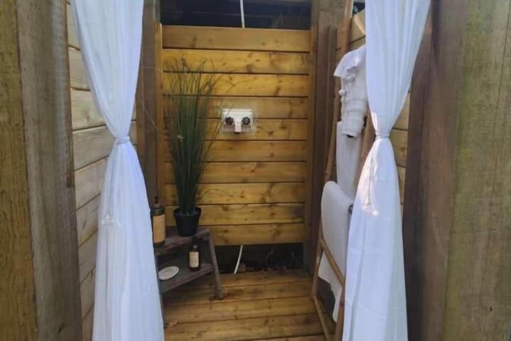 Luxury Cabin photo 2