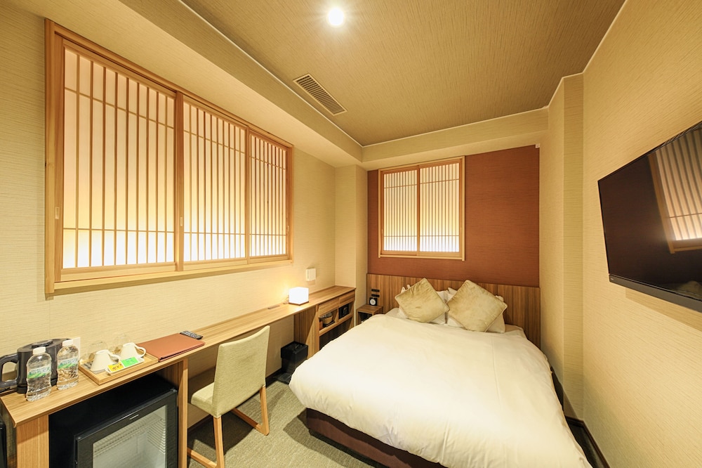 Basic Double Room