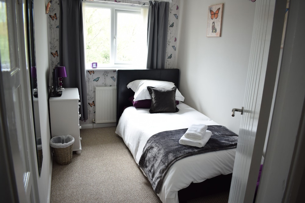 House, 3 Bedrooms photo 2