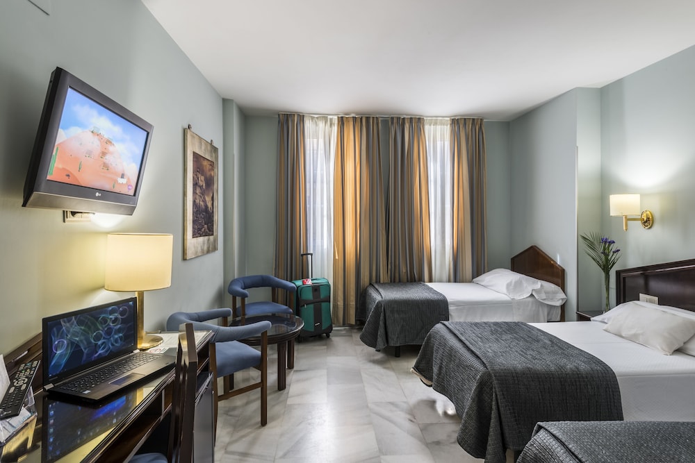 Triple Room, 3 Twin Beds - Photo 1