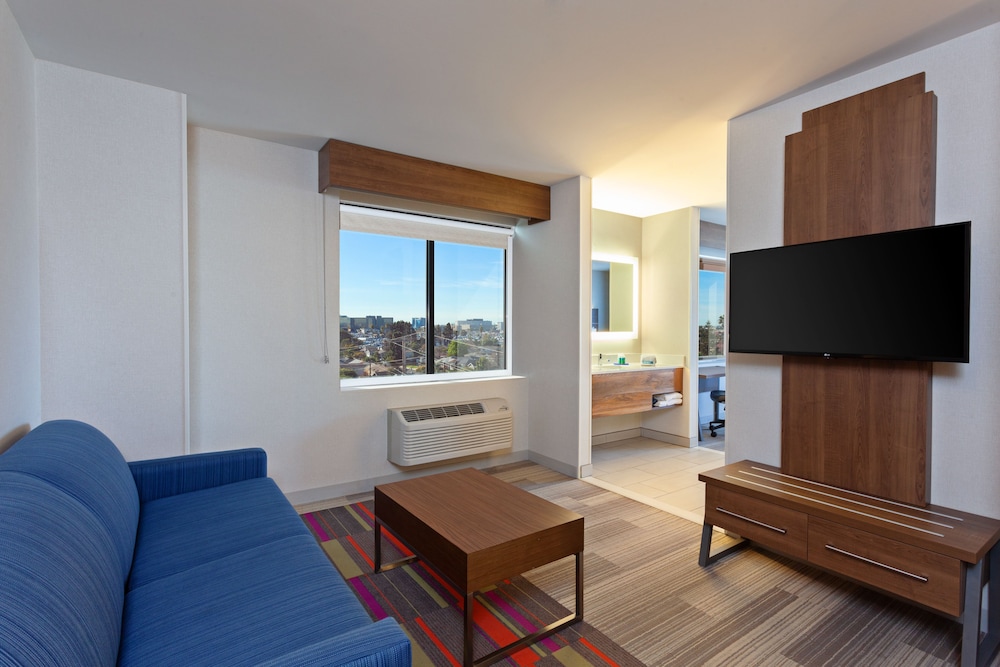 Standard Room, 2 Double Beds (View)