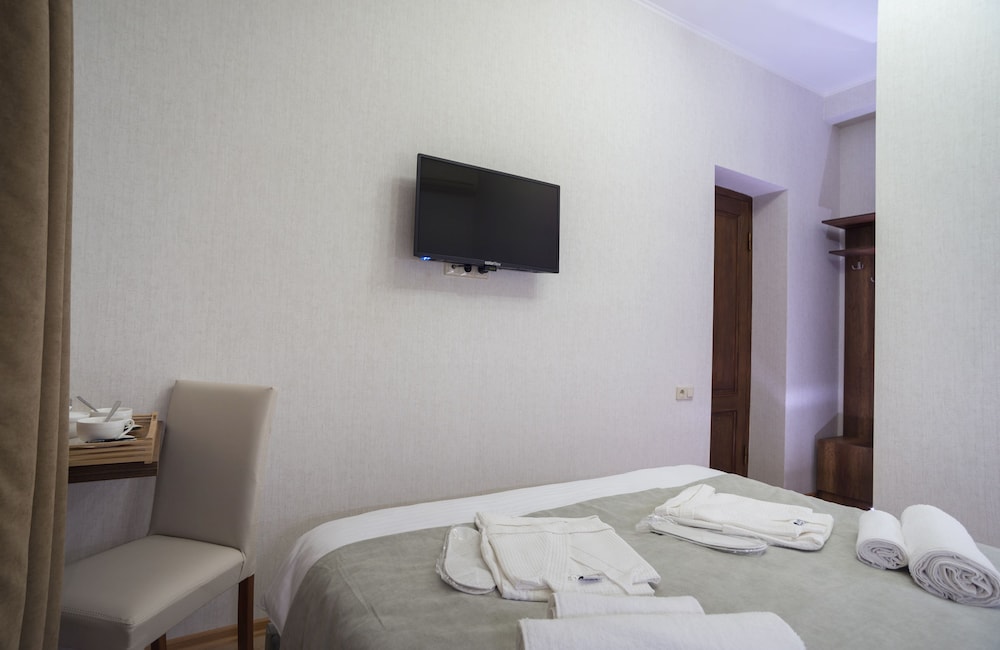Economy Double Room photo 3