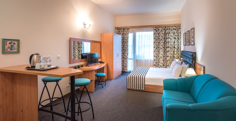 Deluxe Studio, Balcony (3 people)