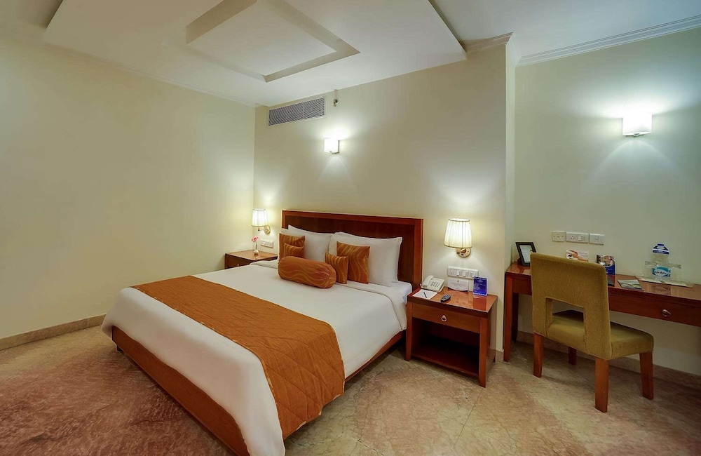 Deluxe Room, Multiple Beds, City View - Photo 3