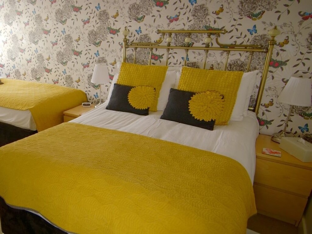 Suite, Ensuite (Sleeps 3) photo 2