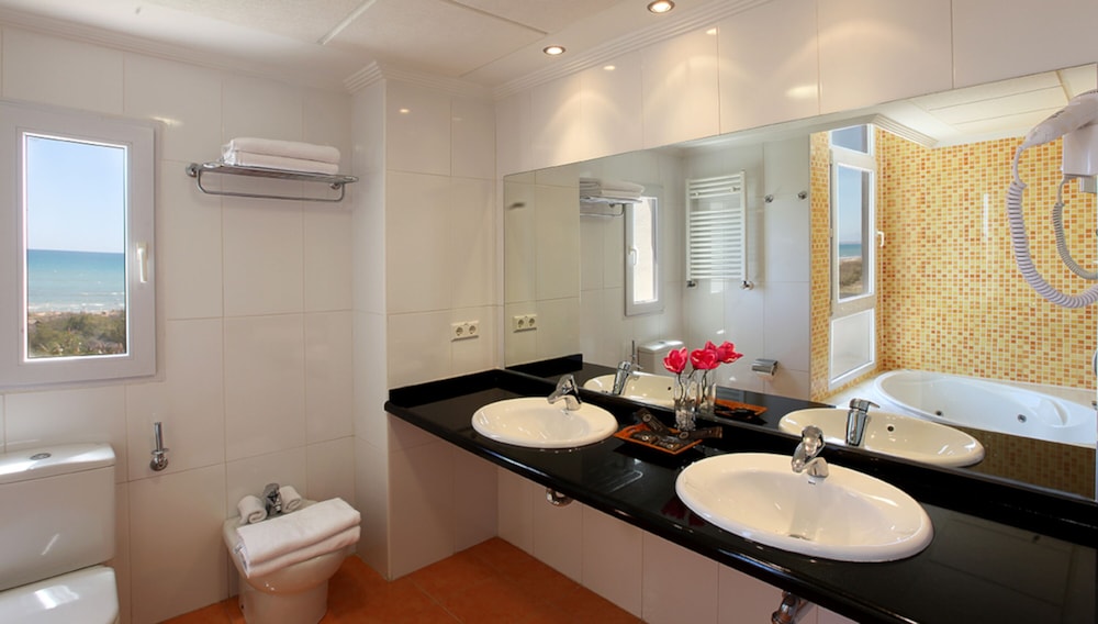 Triple Room (3 adults) - Photo 7