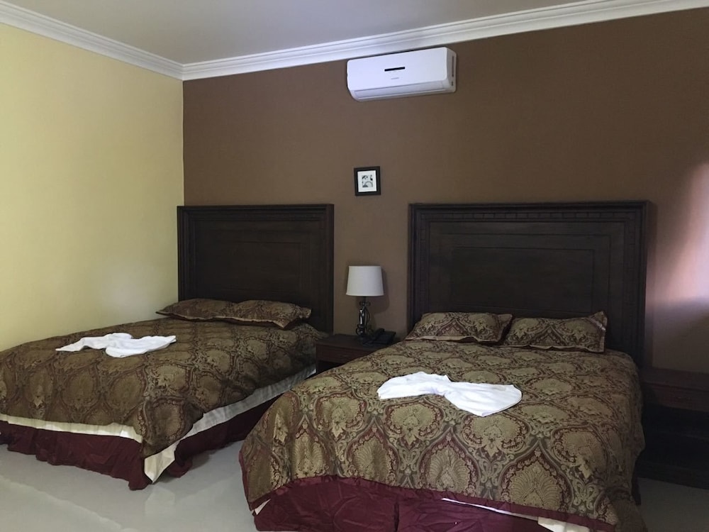 Deluxe Double Room, Multiple Beds, Non Smoking