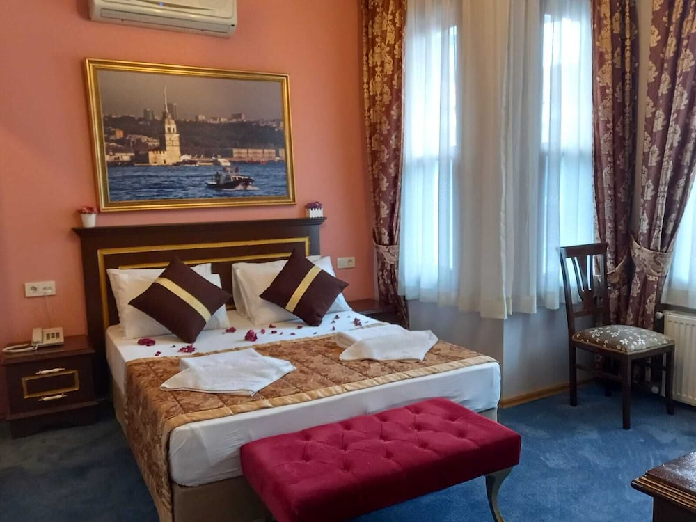 Standard Room photo 2