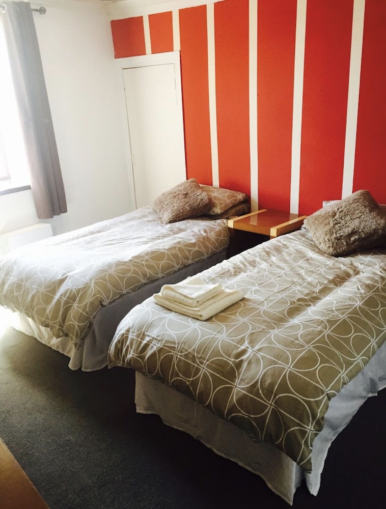 Standard Twin Room, Harbor View photo 3
