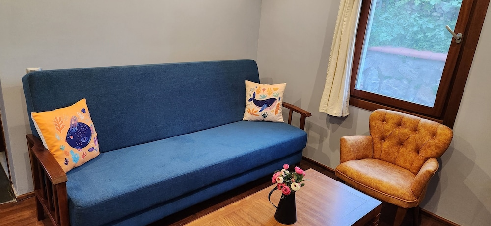 Family Apartment, 2 Bedrooms with Kitchen and Pool View photo 2