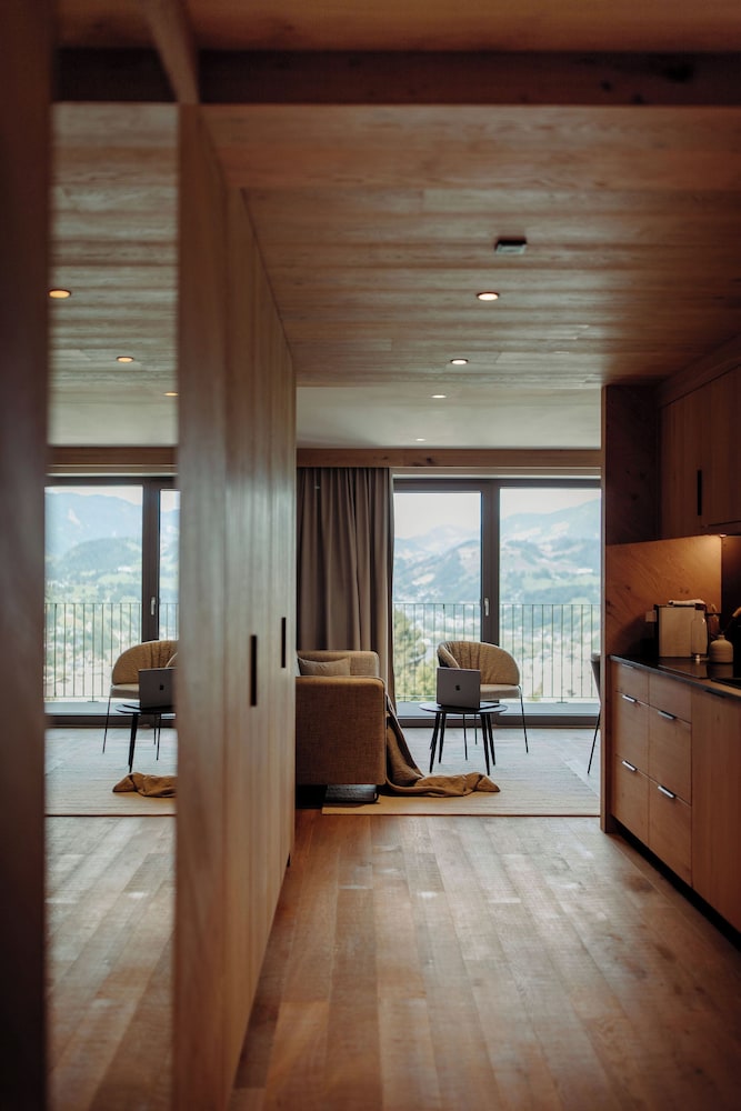 Luxury Condo photo 1