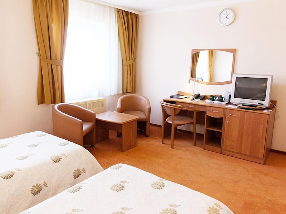 Standard Twin Room photo 3