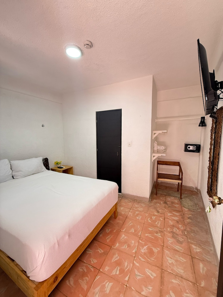 Basic Room photo 2