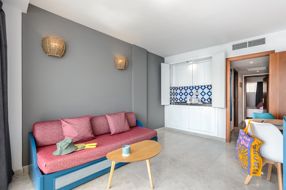 Apartment, 1 Bedroom, Sea View - Photo 5