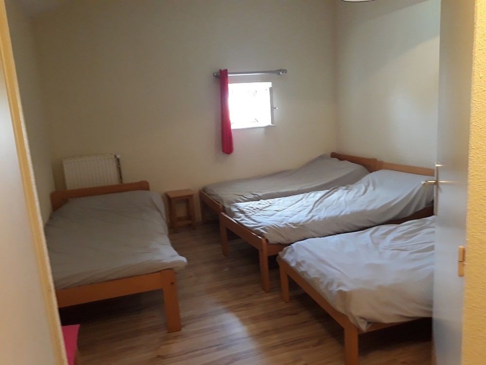 Economy Quadruple Room, Ensuite, Mountain View (Au 1 Étage) photo 1