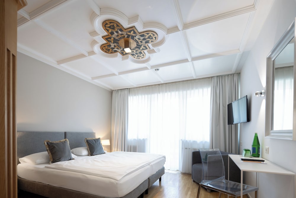 Standard Double Room with balcony - Photo 1