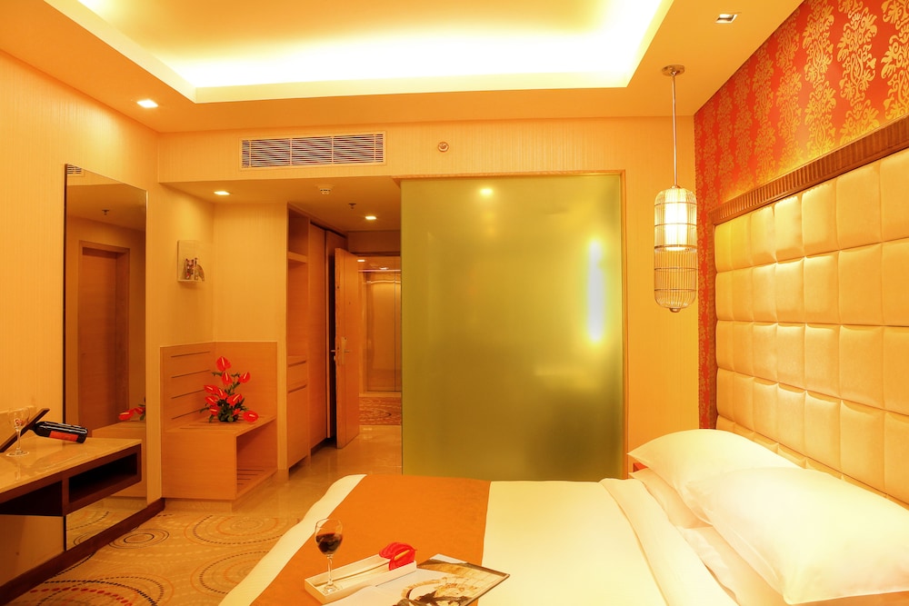 Superior Room (Room Only) - Photo 4