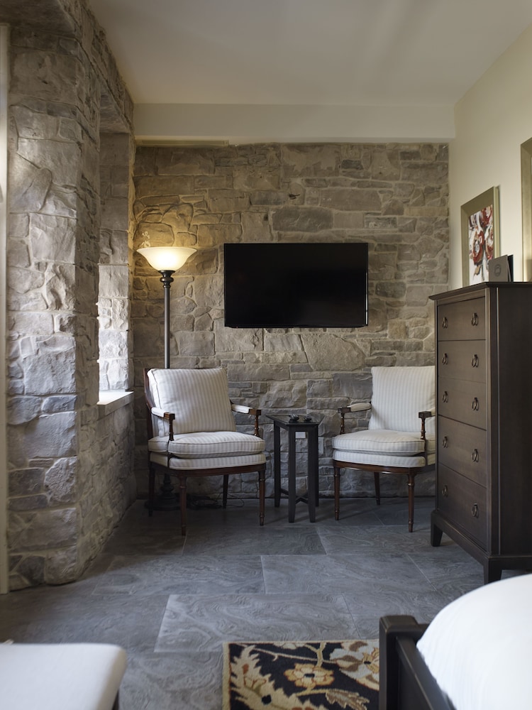 Executive Room, 1 Queen Bed, Accessible photo 2