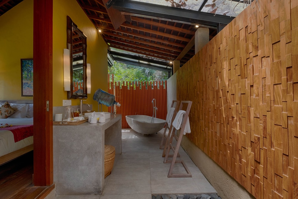 Premier One Bedroom Pool Villa (Free 1x Floating Breakfast or Minibar)