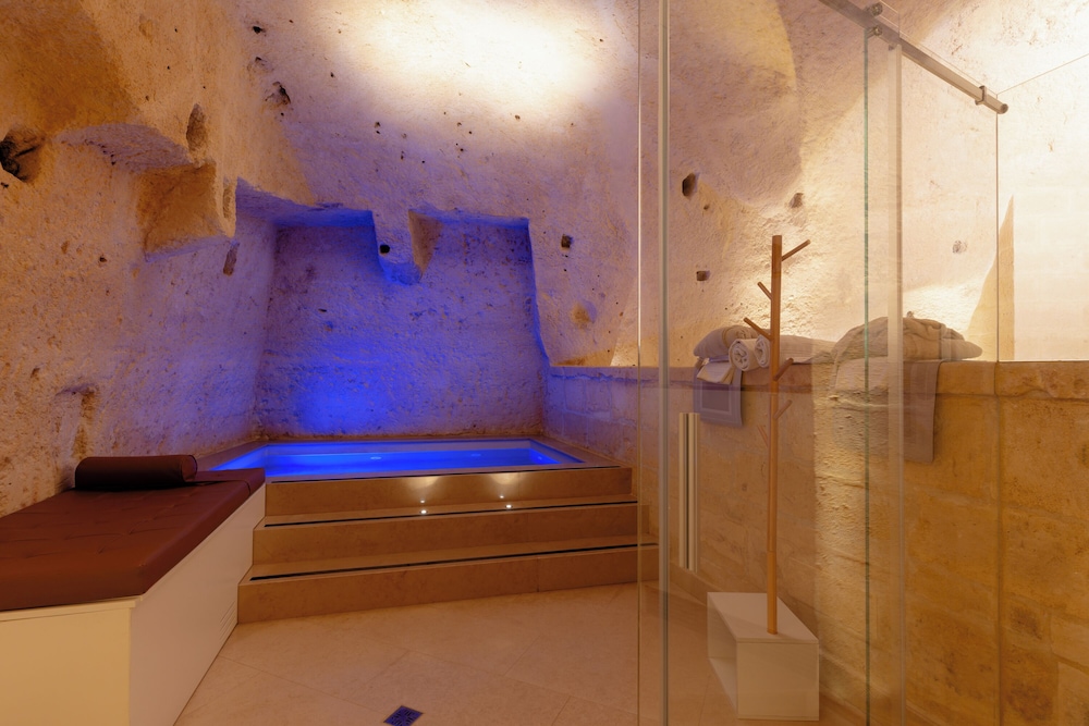 Grand Studio Suite (Suite King) photo 2
