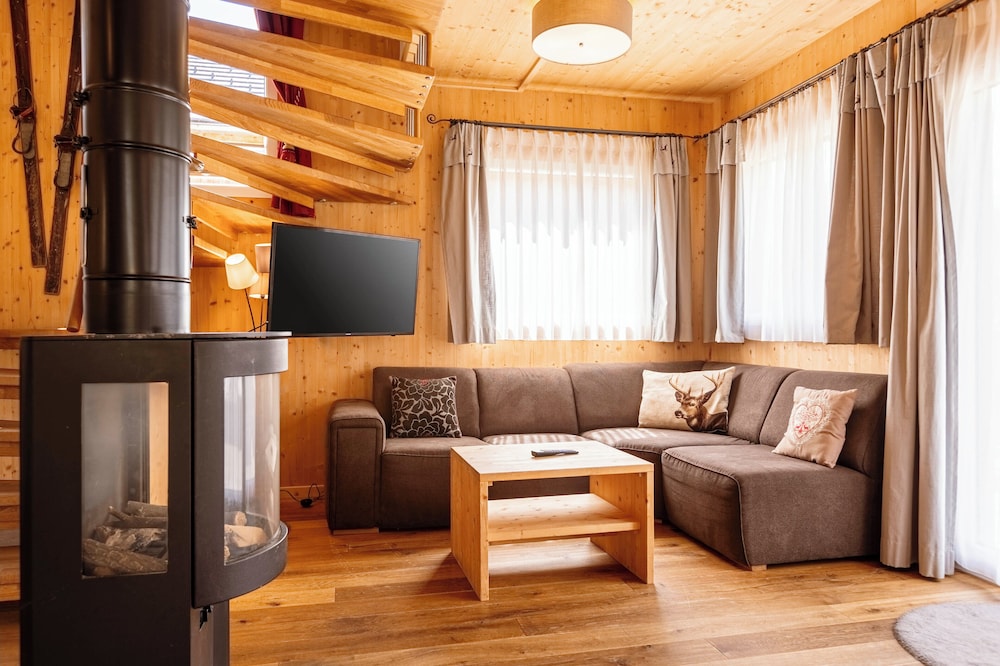 Chalet # 32a  mit 3 Schlafzimmern, Sauna & Whirlpool
