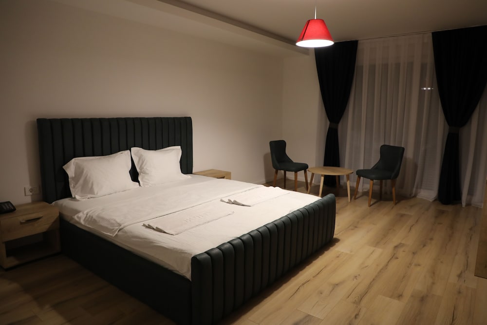 Standard Double Room, 1 Bedroom, Hill View photo 2