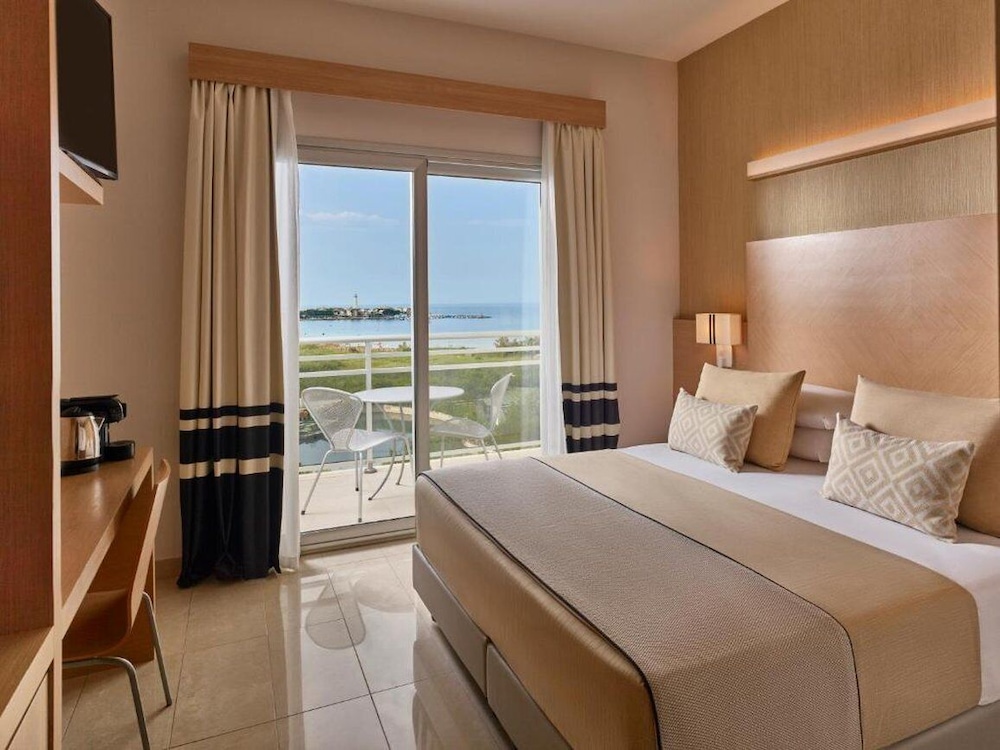 Superior Room, Sea View - Photo 1