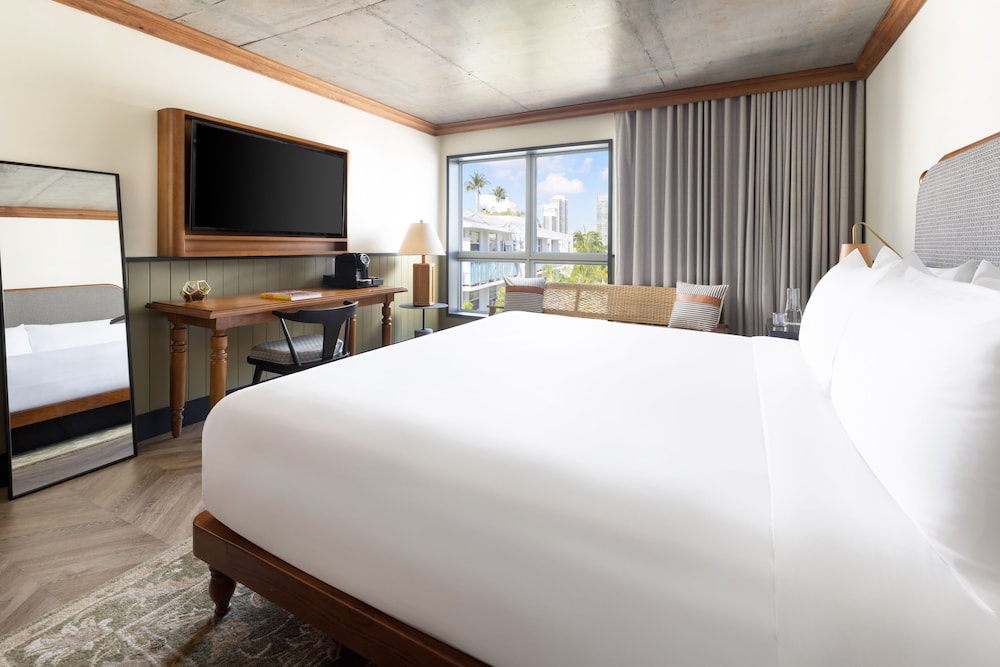Superior Room, 1 King Bed