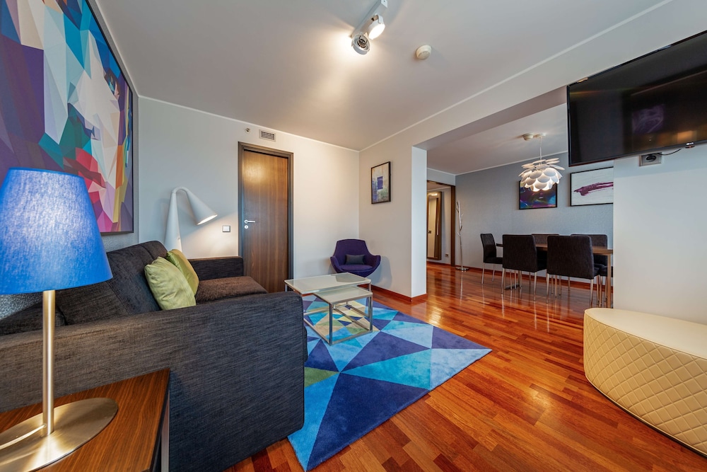 Royal Suite - Photo 2