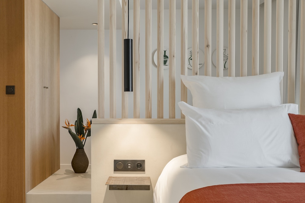 Signature Suite, Hot Tub, Sea View photo 3