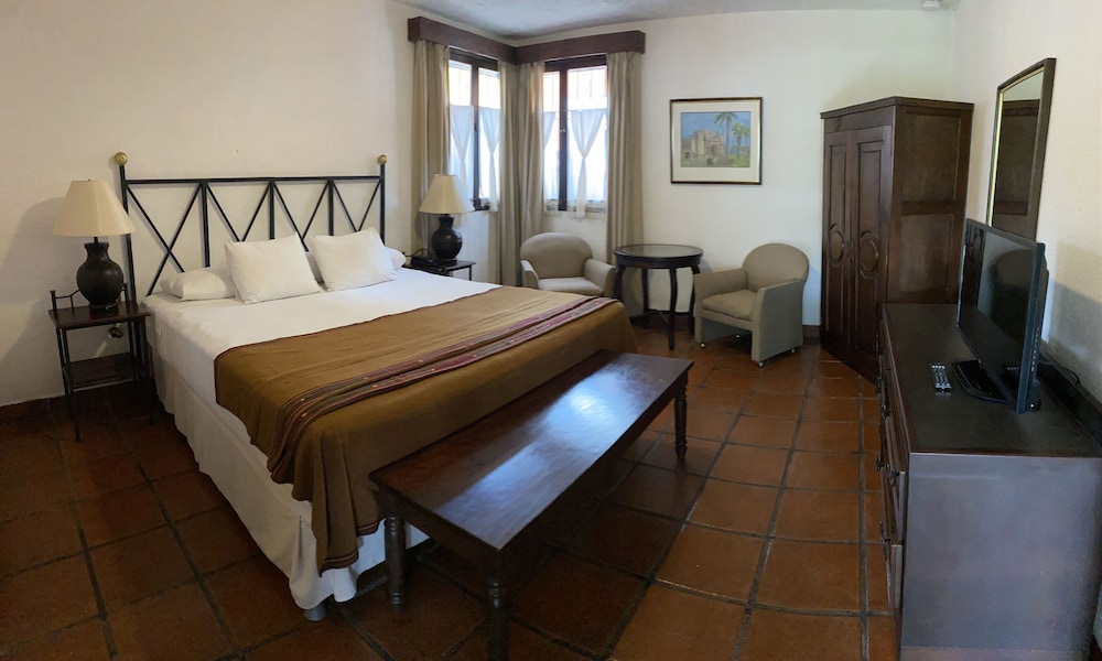 Double Room - Photo 6