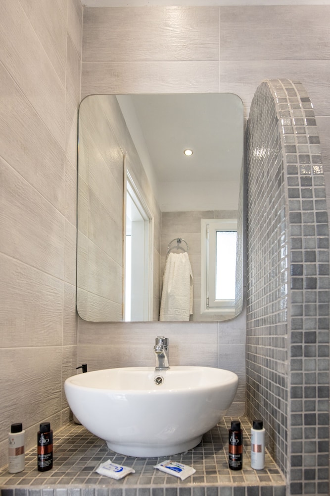 Triple Room - Photo 3