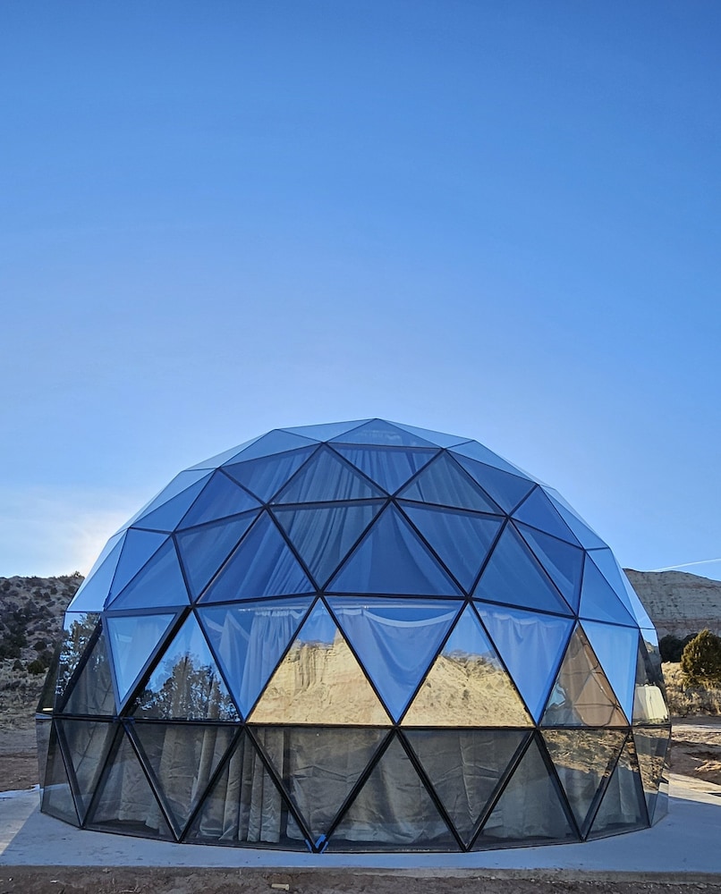 Deluxe Sky Dome (Suite) photo 2