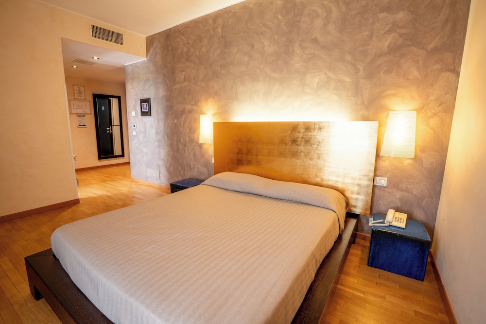Junior Suite - Photo 7