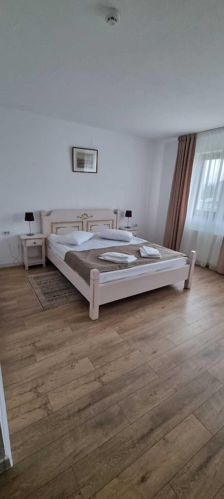 Standard Double Room - Photo 5