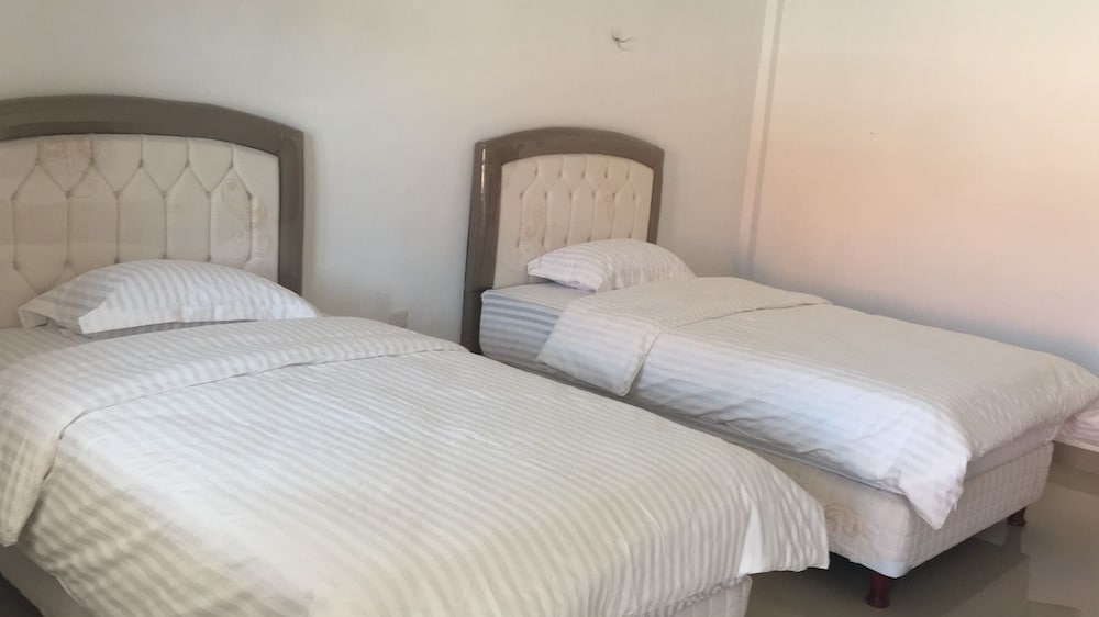 Superior Twin Room - Photo 4