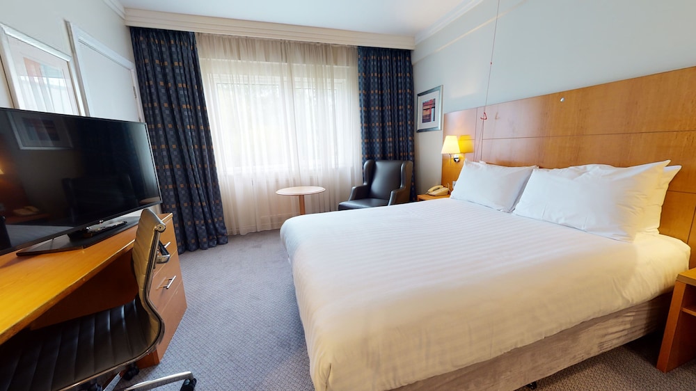 Standard Room, 1 Double Bed, Accessible (Accessible Tub) - Photo 2