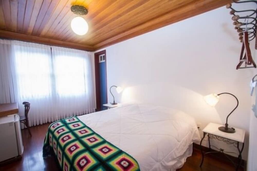 Deluxe Double or Twin Room photo 2
