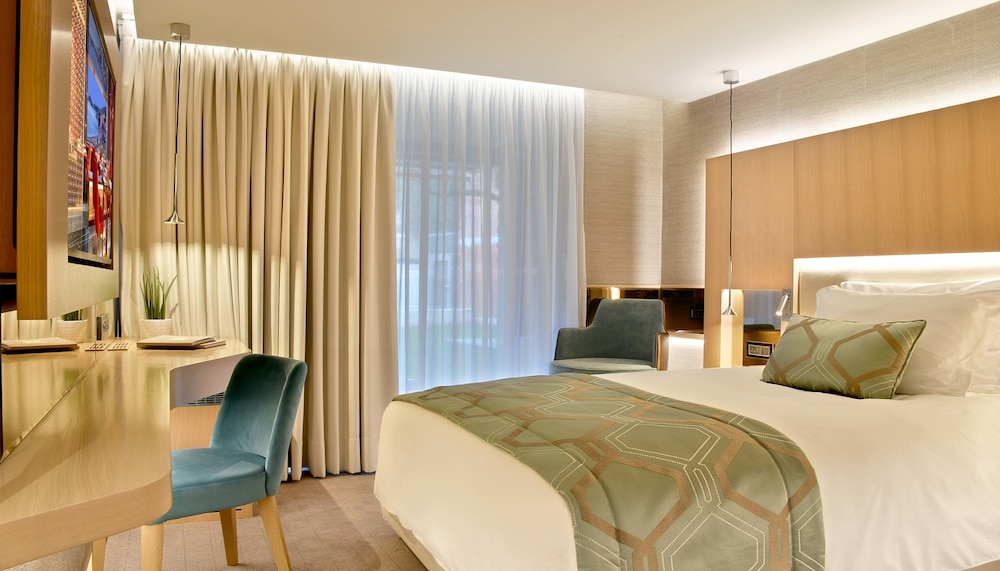 Premium Room, Park View - Photo 3