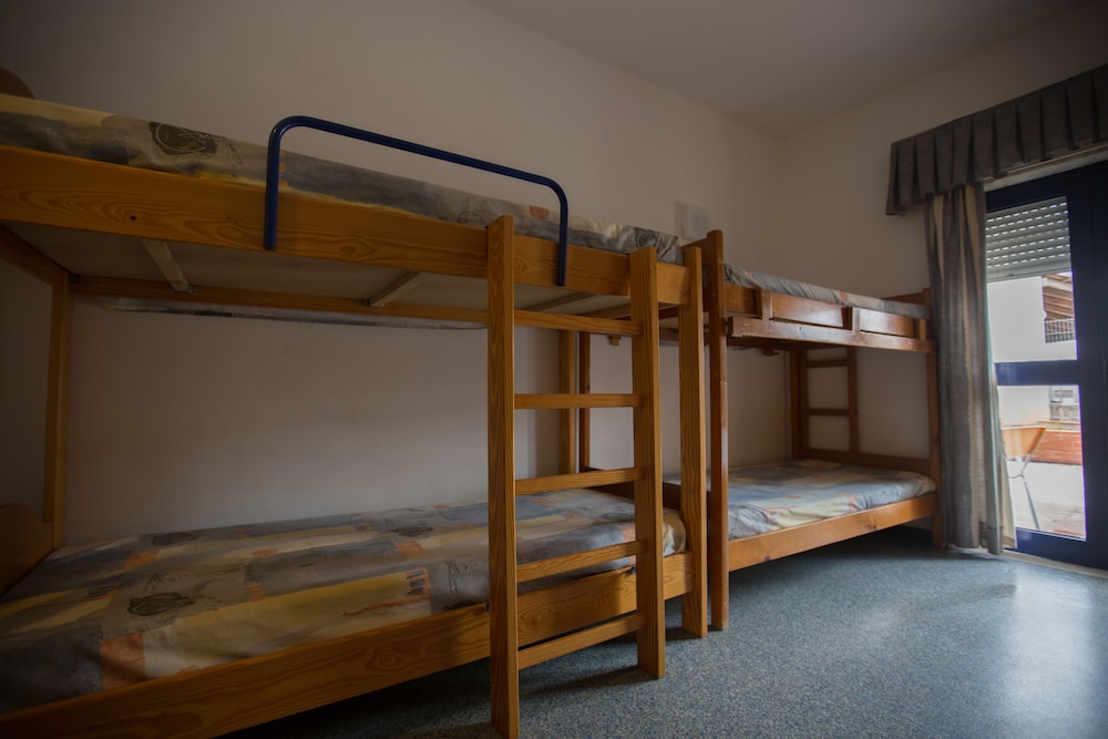 Shared Dormitory, Men only, Shared Bathroom (4 Beds) photo 1